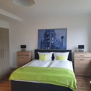 https://studiotel-top-loft.dusseldorf-hotel.net